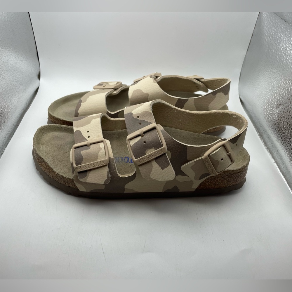 Birkenstock Milano women’s double strap camo sandals size 38